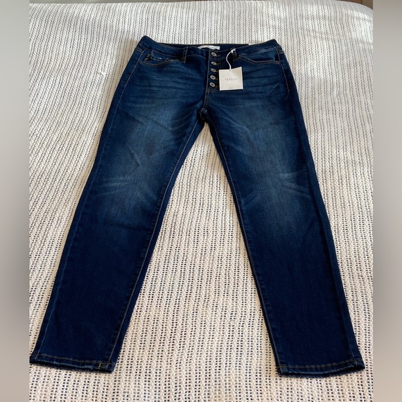 KanCan Hi Rise Supper Skinny Button Fly Dark Wash Jeans Size 15/31 x 30” - Picture 7 of 15